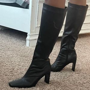 Quanticlo Black knee High Boots
